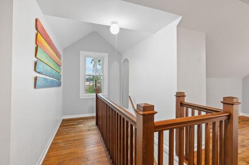 1133 California Ave W, Saint Paul, MN 55108