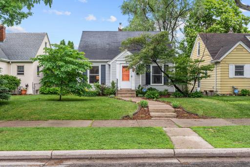 1133 California Ave W, Saint Paul, MN 55108
