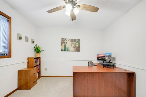 624 Hennes Avenue, Shakopee, MN 55379