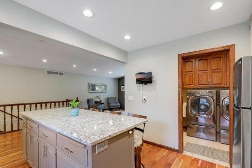 624 Hennes Avenue, Shakopee, MN 55379