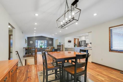 624 Hennes Avenue, Shakopee, MN 55379