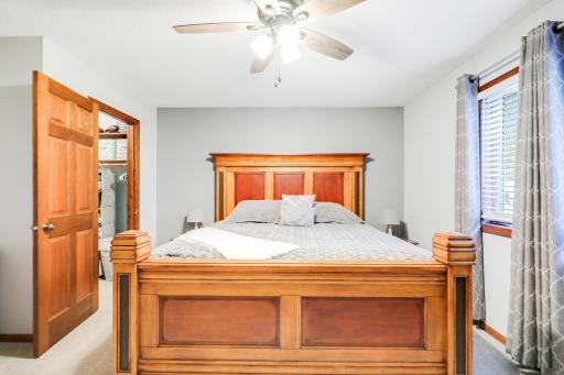 624 Hennes Avenue, Shakopee, MN 55379