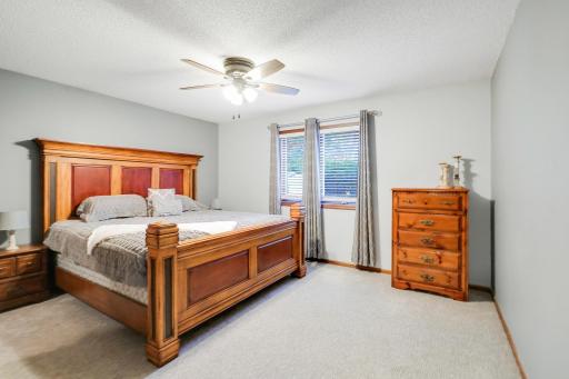 624 Hennes Avenue, Shakopee, MN 55379