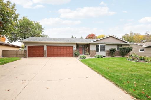 624 Hennes Avenue, Shakopee, MN 55379
