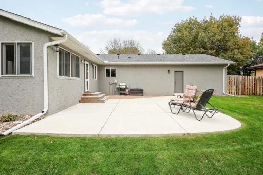 624 Hennes Avenue, Shakopee, MN 55379