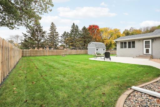 624 Hennes Avenue, Shakopee, MN 55379