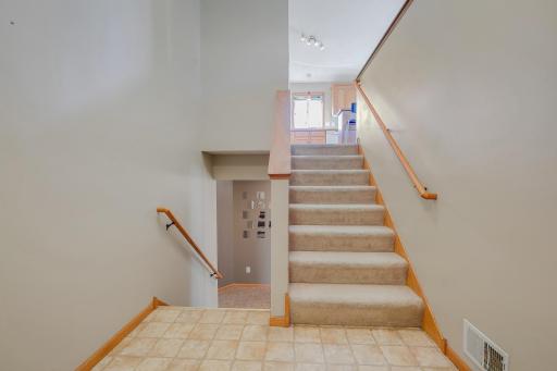 890 Newport Avenue, Shakopee, MN 55379