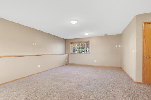 890 Newport Avenue, Shakopee, MN 55379