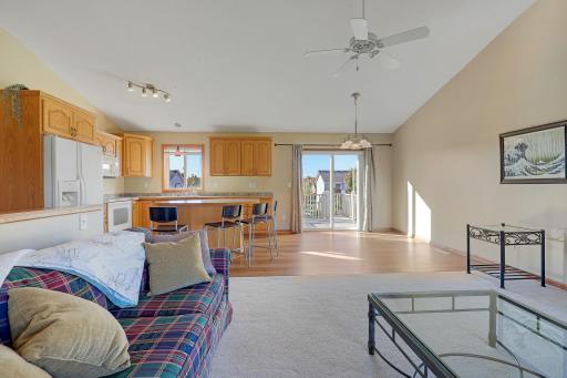 890 Newport Avenue, Shakopee, MN 55379