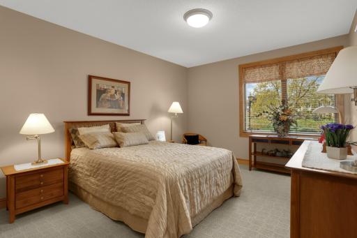 124 Stonebridge Road, Saint Paul, MN 55118