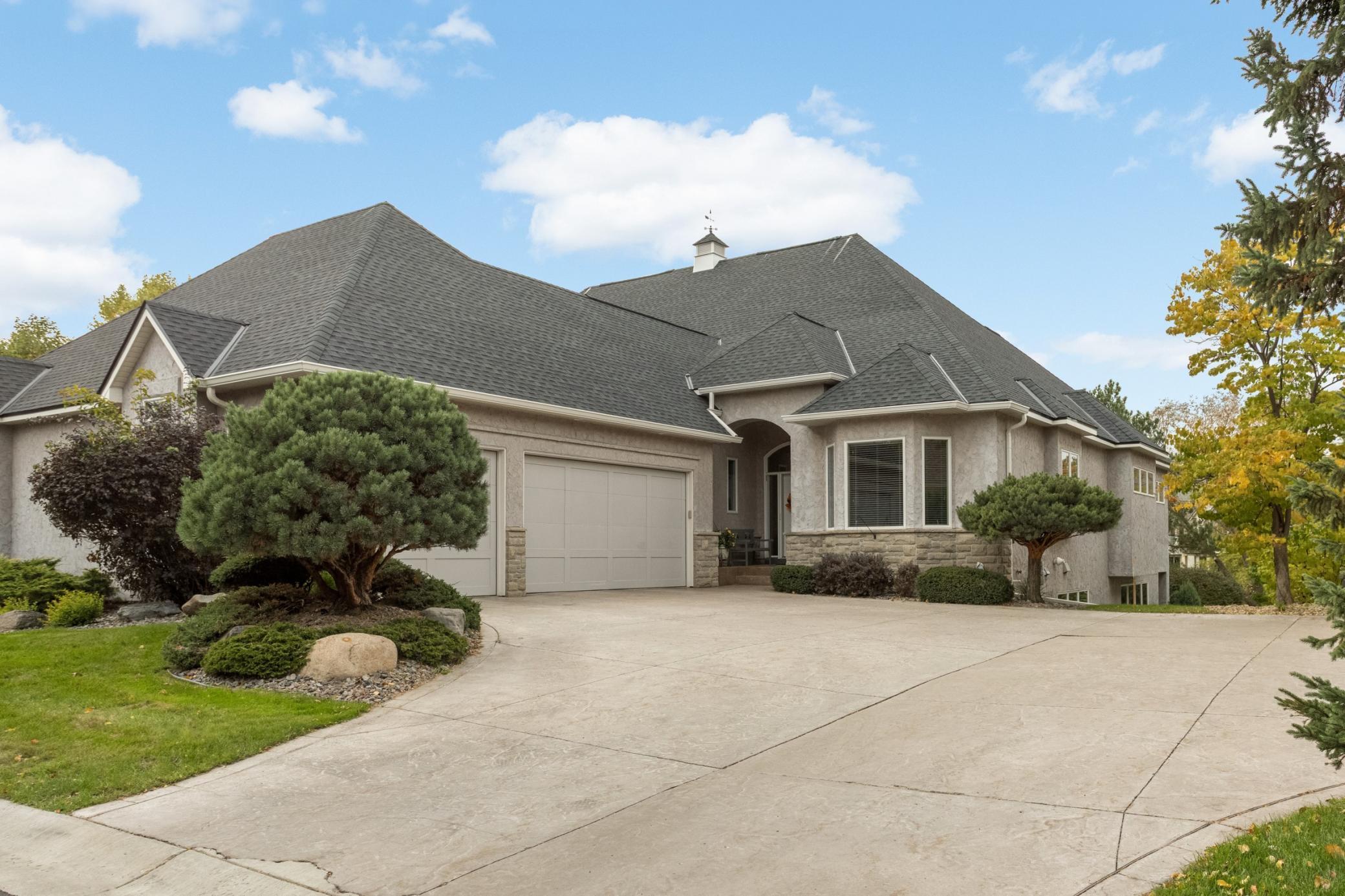 Property photo for 124 Stonebridge Road, Saint Paul, MN 55118