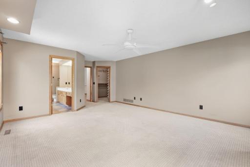 12560 Dorchester Trail, Apple Valley, MN 55124