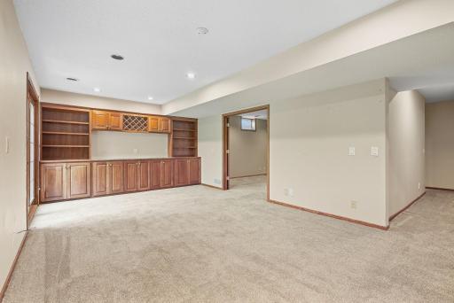 12560 Dorchester Trail, Apple Valley, MN 55124