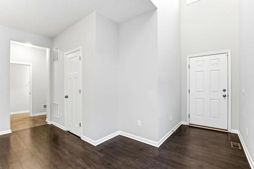 4366 Corn Silk Lane, Woodbury, MN 55129