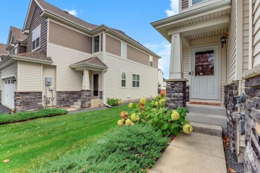 4366 Corn Silk Lane, Woodbury, MN 55129