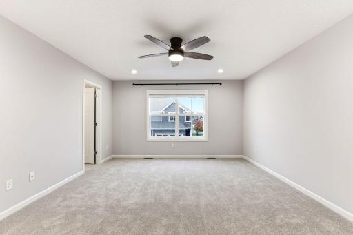 4366 Corn Silk Lane, Woodbury, MN 55129