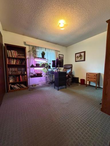 220 3rd Avenue NE, Plainview, MN 55964