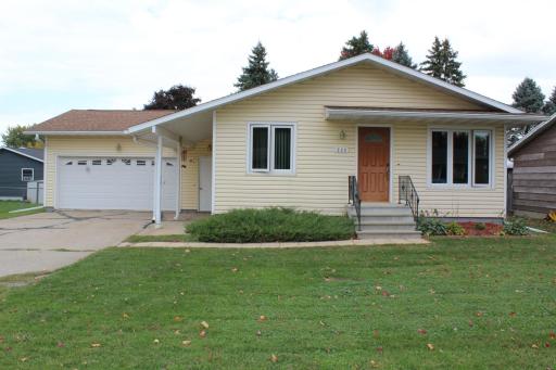 220 3rd Avenue NE, Plainview, MN 55964