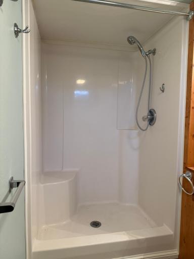301 12TH Avenue E, Lisbon, ND 58054