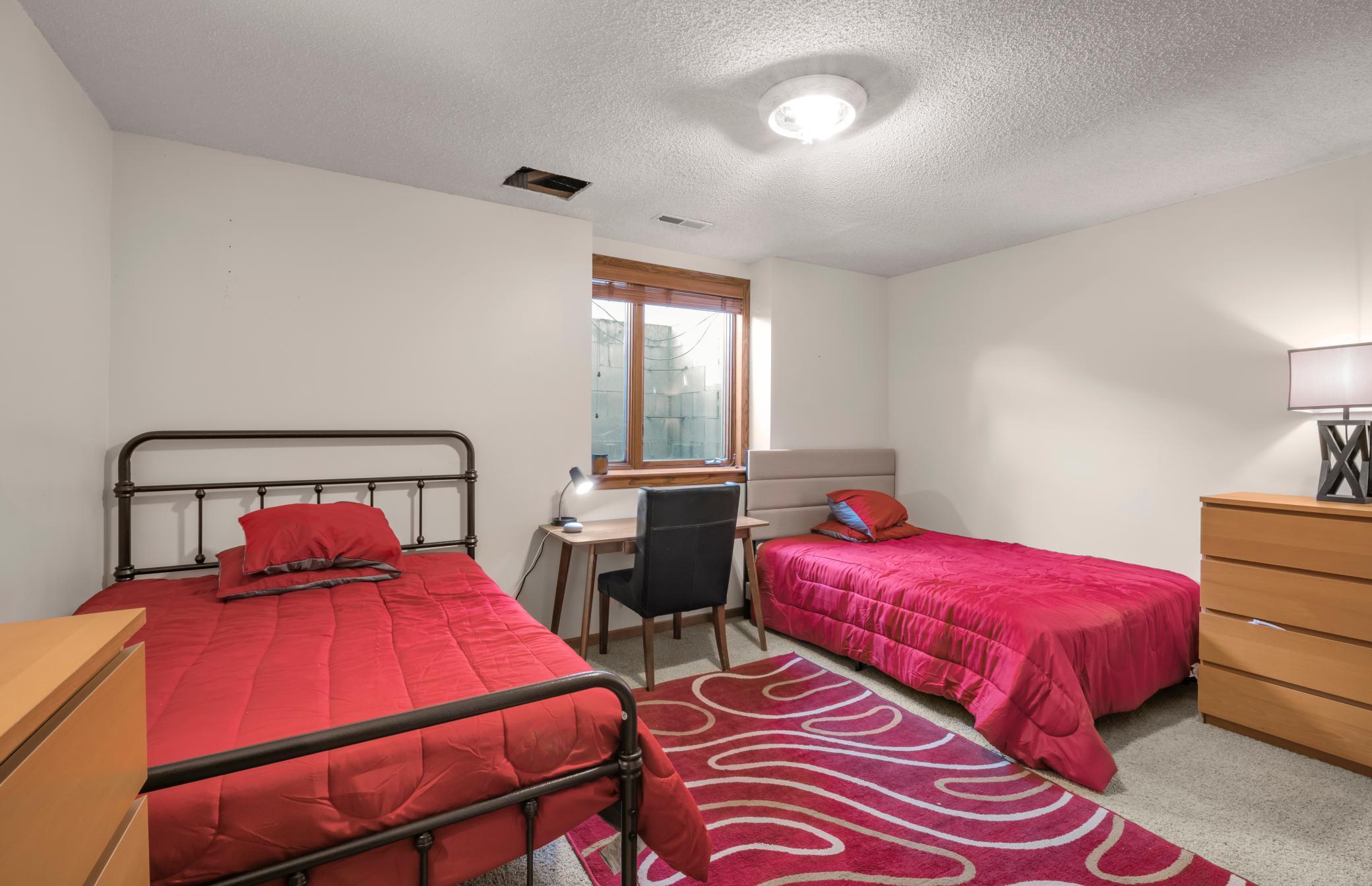 Lower Level Bedroom 1