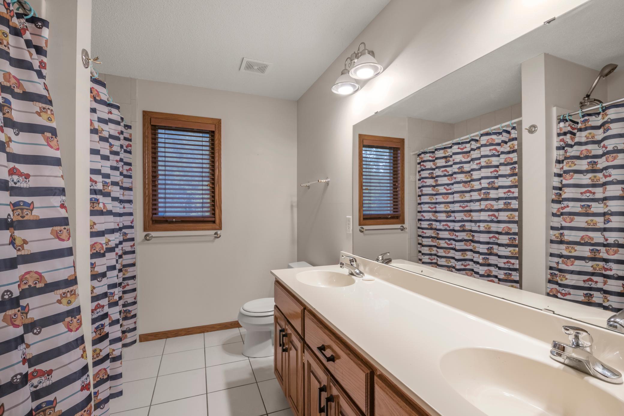 Upper Level Bath