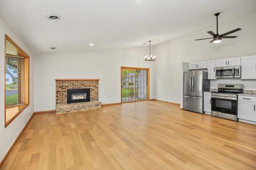 3612 Gershwin Lane N, Oakdale, MN 55128