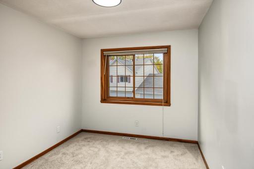 3612 Gershwin Lane N, Oakdale, MN 55128