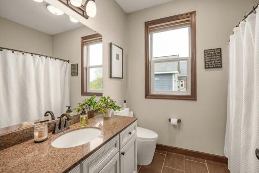 1541 Belmont Avenue NW, Shakopee, MN 55379