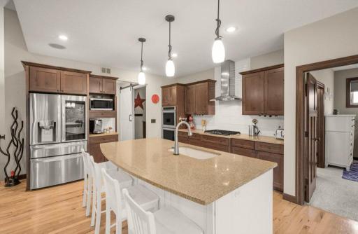 1541 Belmont Avenue NW, Shakopee, MN 55379