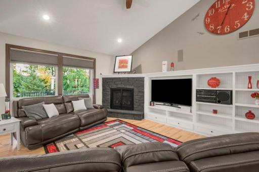 1541 Belmont Avenue NW, Shakopee, MN 55379