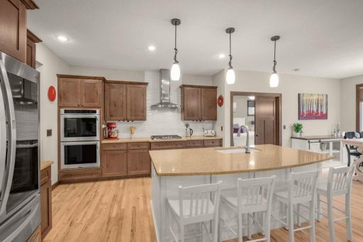 1541 Belmont Avenue NW, Shakopee, MN 55379