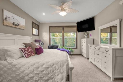 1541 Belmont Avenue NW, Shakopee, MN 55379