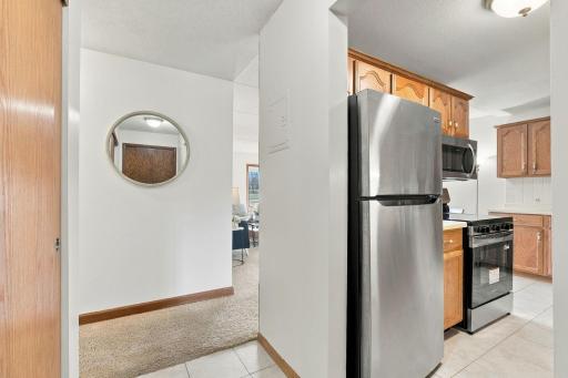 329 Geneva Avenue N, 307, Oakdale, MN 55128