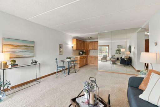 329 Geneva Avenue N, 307, Oakdale, MN 55128