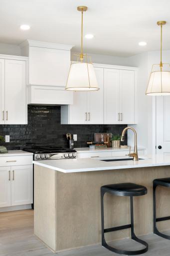 Photo taken from previous model. Some options shown may not be included with this pricing. Ask for a detailed breakdown of all the options included with this to-be-built pricing.