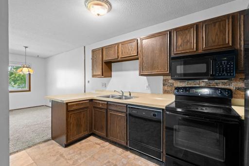 11971 71st Avenue N, Maple Grove, MN 55369