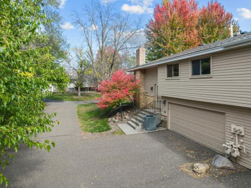 11971 71st Avenue N, Maple Grove, MN 55369