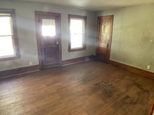 2319 W Broadway Avenue, Minneapolis, MN 55411
