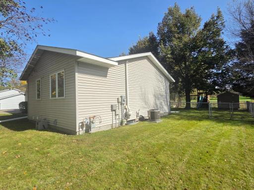 801 19th Street SE, Willmar, MN 56201