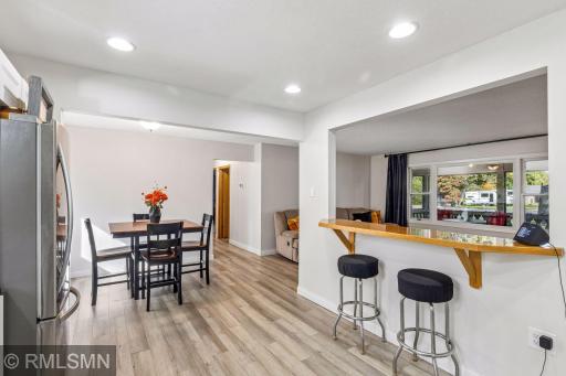 Breakfast bar