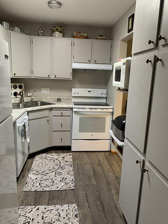 06-Kitchen.jpg