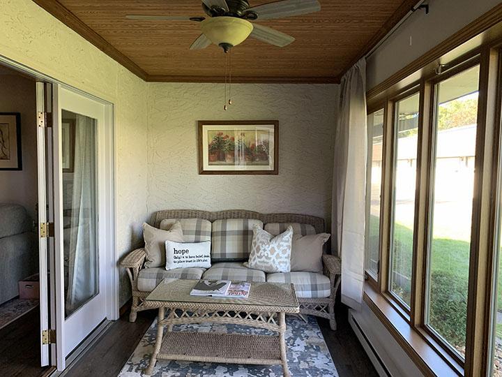 15-Porch.jpg