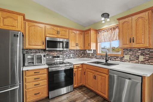 917 Sellards Drive, Dassel, MN 55325