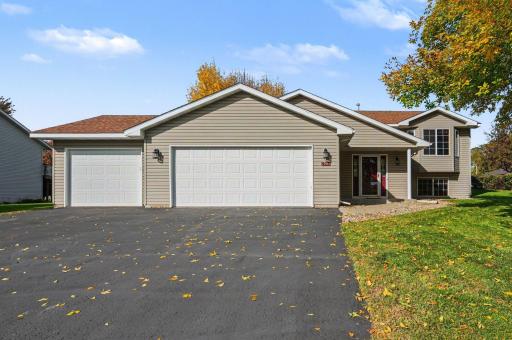 917 Sellards Drive, Dassel, MN 55325