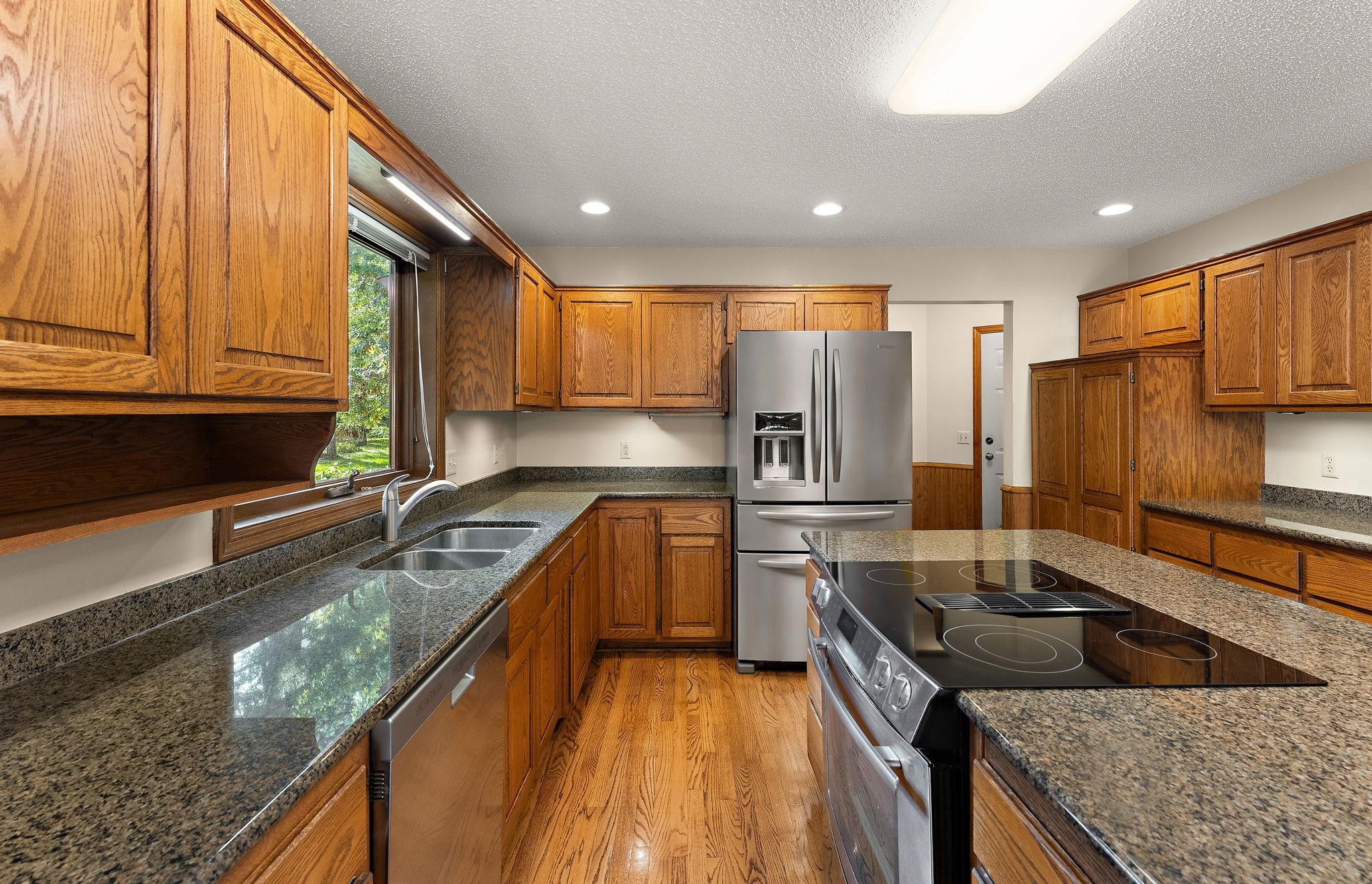 kitchen 3.jpg