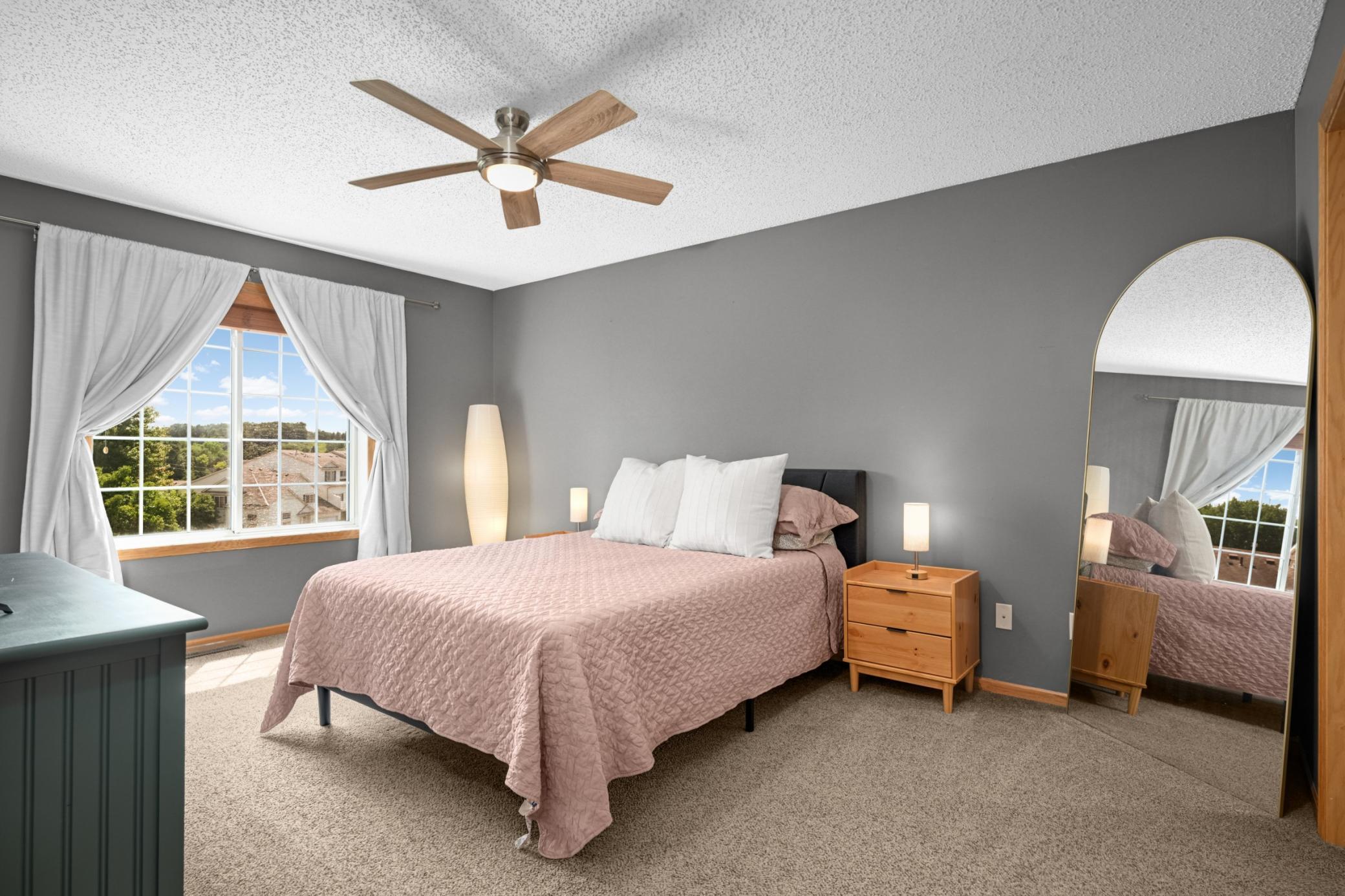 Master upper bedroom