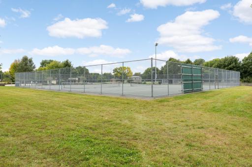 6801 Pine Crest Trail S, Cottage Grove, MN 55016
