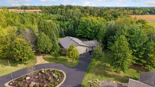 555 Chinnock Lane, River Falls, WI 54022