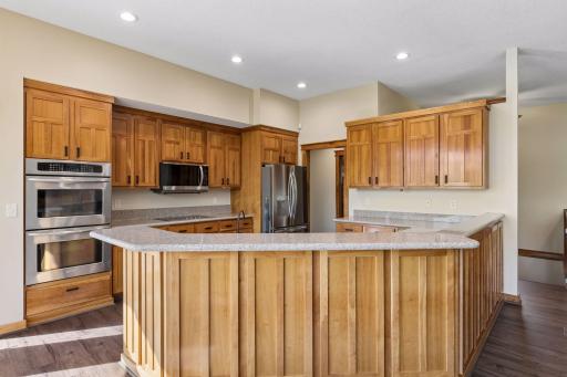 555 Chinnock Lane, River Falls, WI 54022