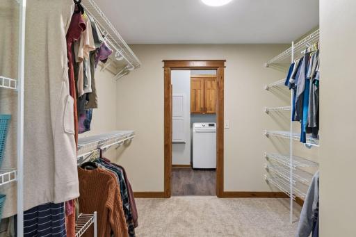 555 Chinnock Lane, River Falls, WI 54022
